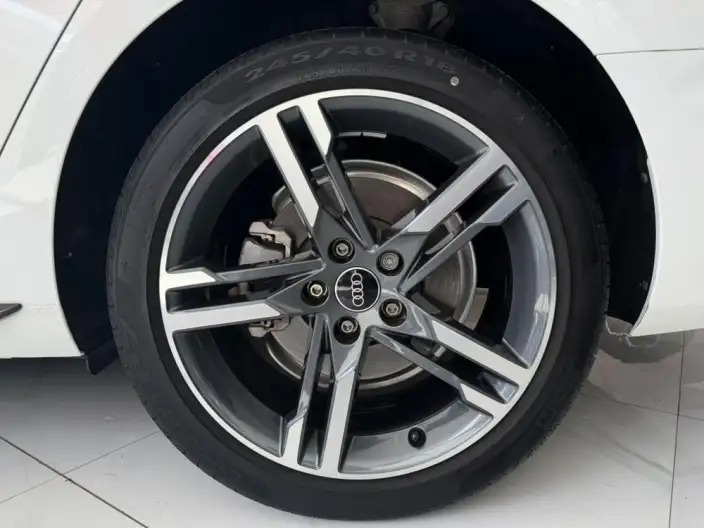 Audi A4 L 2022 Model 40 TFSI Luxury Dynamic Model – фото 7