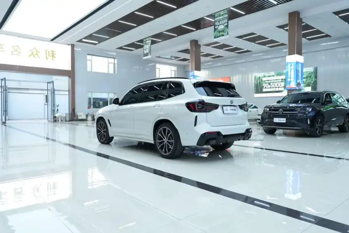 BMW X3 2023 Model xDrive30i Exclusive Model M Night Set – фото 4