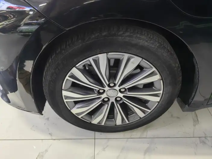 Hongqi E-QM5 2023 Model 560KM PLUS Edition 140kW