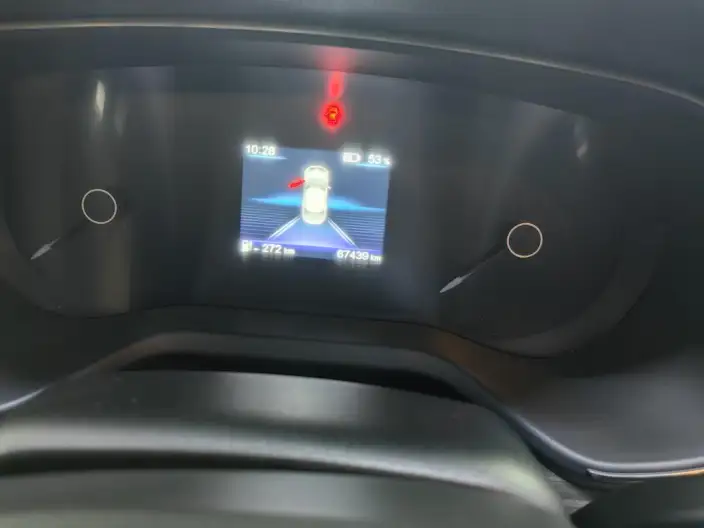 Hongqi E-QM5 2023 Model 560KM PLUS Edition 140kW – фото 6