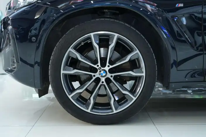 BMW X3 2023 Model xDrive30i Exclusive Model M Night Set – фото 9