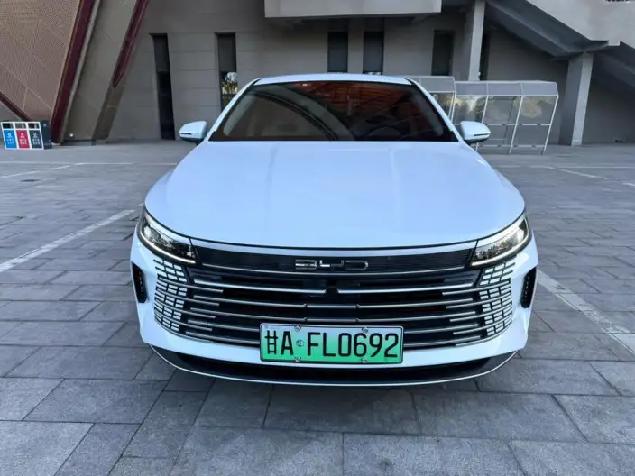 BYD Destroyer 05 2023 Model DM-i Champion Edition 120KM Noble Model