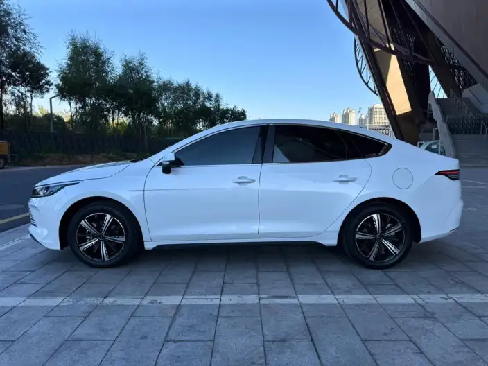 BYD Destroyer 05 2023 Model DM-i Champion Edition 120KM Noble Model