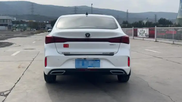 Changan Eado 2023 Model PLUS Changxiang Edition Blue whale NE 1.4T GDI DCT Noble Model – фото 5