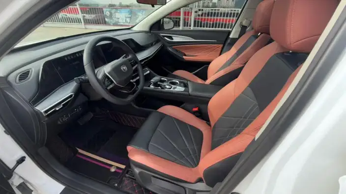 Changan Eado 2023 Model PLUS Changxiang Edition Blue whale NE 1.4T GDI DCT Noble Model – фото 8