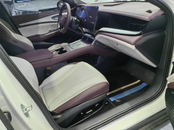 BYD Seal 07DM 2026 Model DM-i 230KM Flagship Model