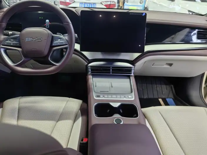 BYD Seal 07DM 2026 Model DM-i 230KM Flagship Model – фото 9