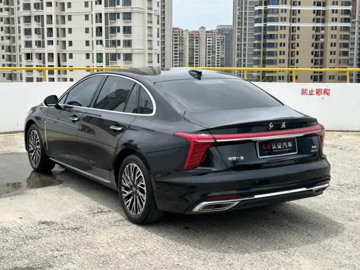 Hongqi H5 2024 Model 2.0T Automatic Flag Enjoy Edition