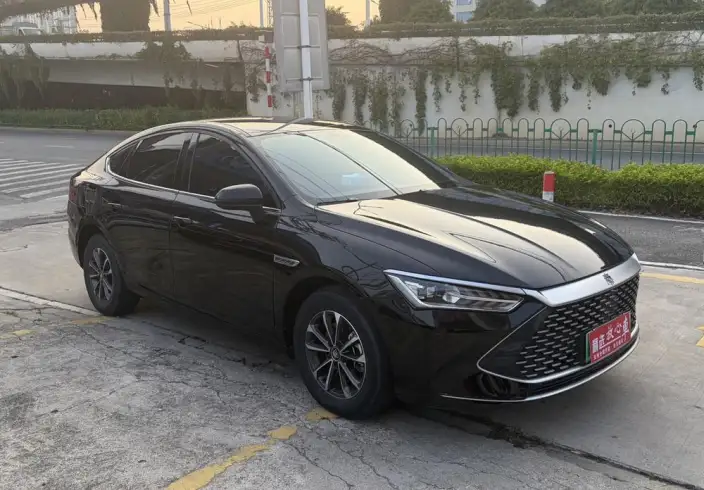 BYD Qin PLUS DM 2023 Model DM-i Champion Edition 55KM Leading Model