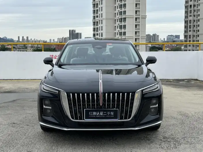 Hongqi H5 2025 Model 2.0T Automatic Flag Enjoy Edition