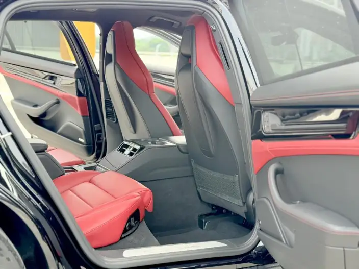 Panamera 2024 Model Panamera 4 Executive Extended Edition 2.9T – фото 9