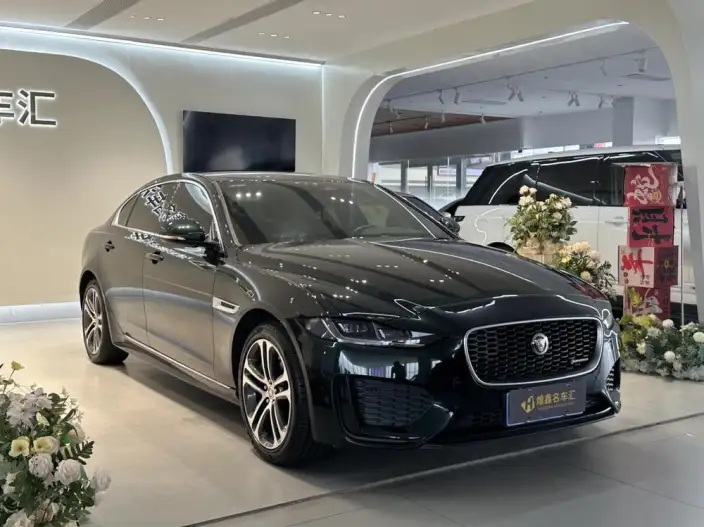 Jaguar XE L 2023 Model 2.0T 250PS R-DYNAMIC S Enterprising Sports Edition – фото 3