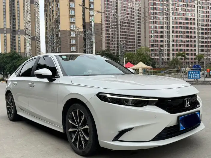 Model Ge 2023 Model 240TURBO CVT Deluxe Edition