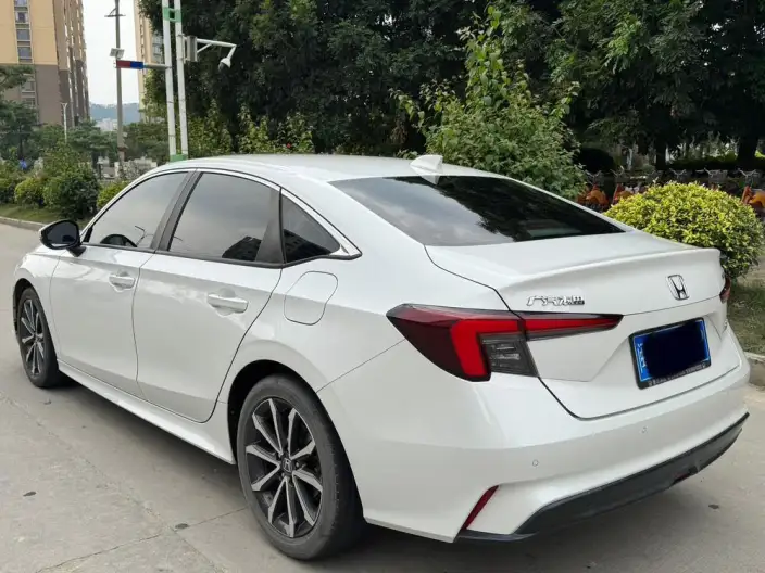 Model Ge 2023 Model 240TURBO CVT Deluxe Edition
