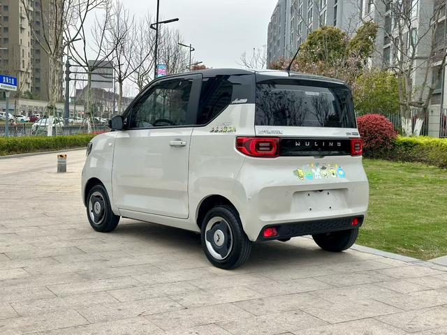 Wuling Hongguang MINIEV 2021 Macaron Fashion NMC – фото 4