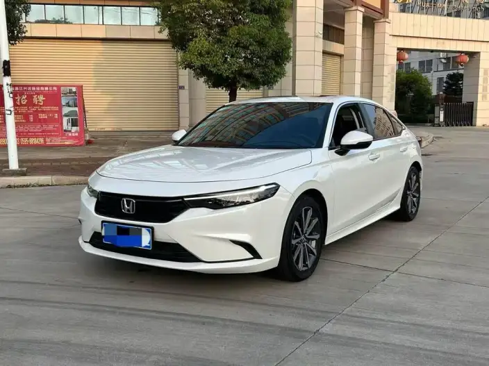 Model Ge 2023 Model 240TURBO CVT Deluxe Edition