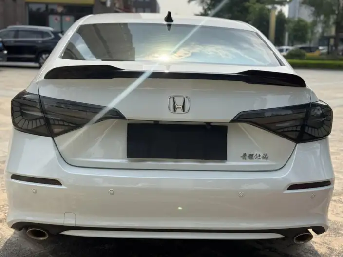 Honda Civic 2022 Model 240TURBO CVT Combustion Edition – фото 5