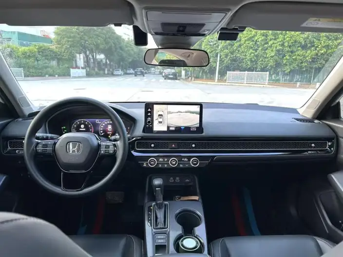 Honda Civic 2023 Model 240TURBO CVT Momentum Edition – фото 7