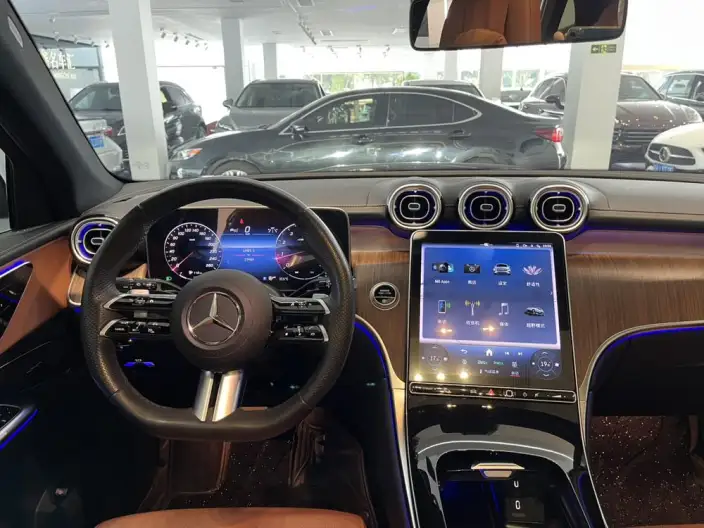 Mercedes-Benz GLC 2024 Model GLC 300 L 4MATIC Dynamic Model 5 seat – фото 7
