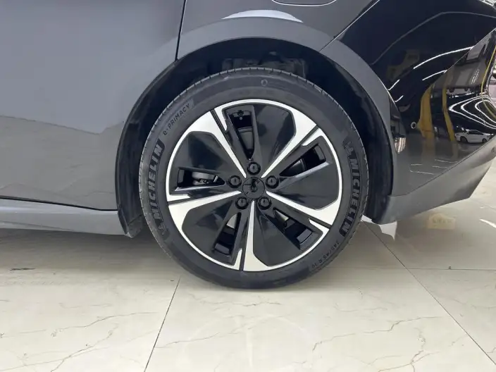 NIO ET5T 2024 Model 75kWh – фото 9