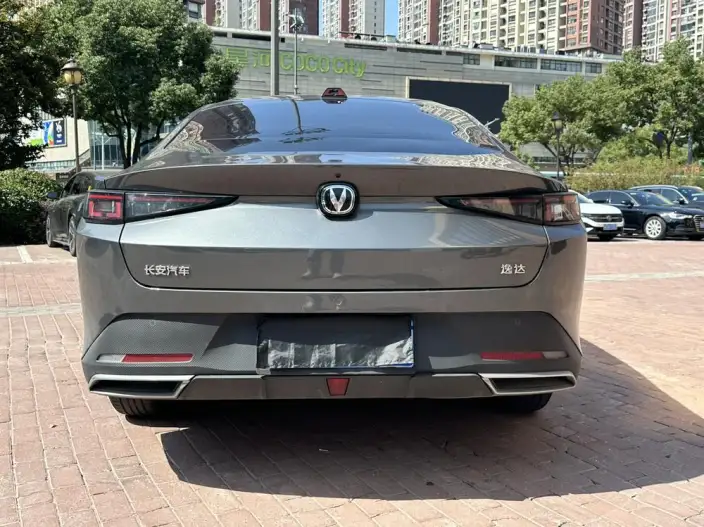 Changan Yida 2023 Model 1.5T GDI Automatic Noble Model – фото 6