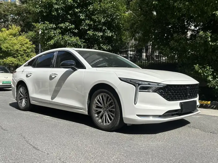 BESTUNE B70 2023 Model Third generation 1.5T Automatic Enjoy Edition Model 70th Anniversary Memorial Edition