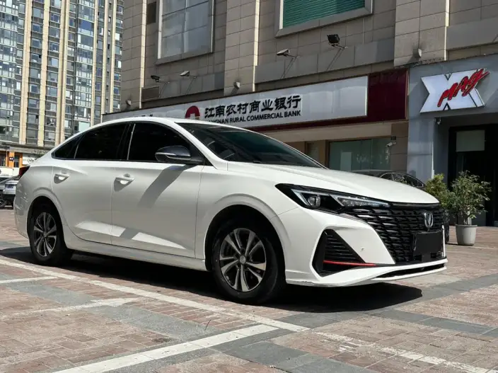 Changan Eado 2023 Model PLUS Changxiang Edition Blue whale NE 1.4T GDI DCT Noble Model – фото 3