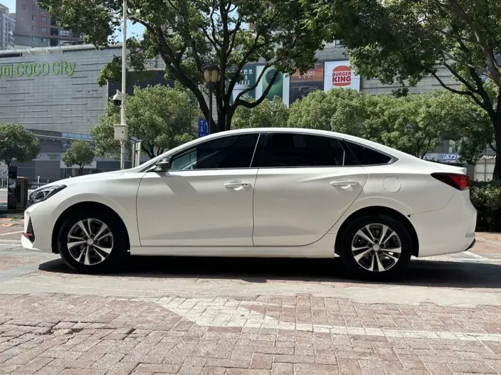 Changan Eado 2023 Model PLUS Changxiang Edition Blue whale NE 1.4T GDI DCT Noble Model – фото 4
