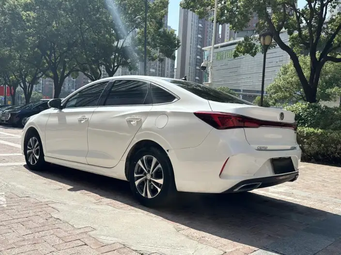 Changan Eado 2023 Model PLUS Changxiang Edition Blue whale NE 1.4T GDI DCT Noble Model – фото 5