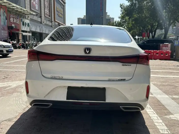 Changan Eado 2023 Model PLUS Changxiang Edition Blue whale NE 1.4T GDI DCT Noble Model – фото 6