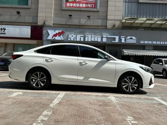 Changan Eado 2023 Model PLUS Changxiang Edition Blue whale NE 1.4T GDI DCT Noble Model – фото 8