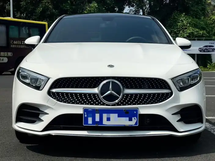 Mercedes-Benz A-class 2023 Model A 200 L Sports sedan Dynamic Edition