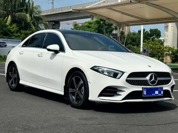 Mercedes-Benz A-class 2023 Model A 200 L Sports sedan Dynamic Edition