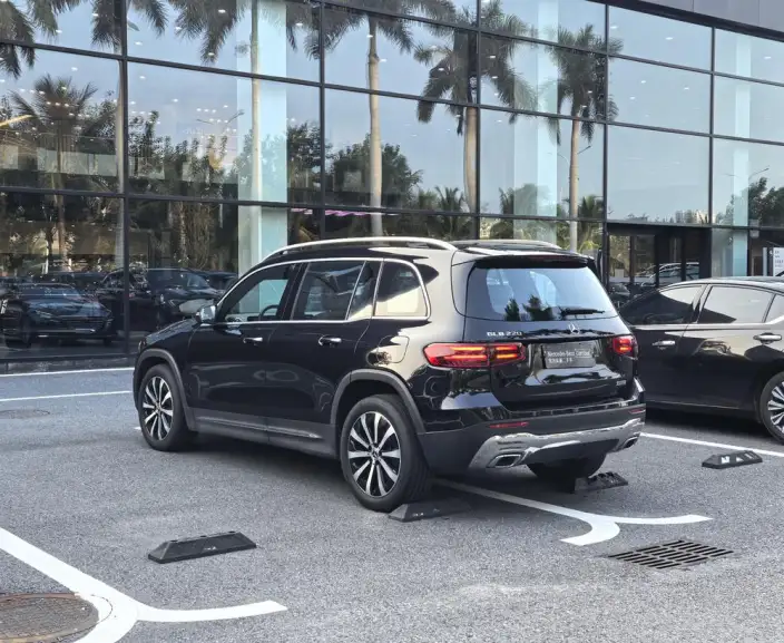 Mercedes-Benz GLB 2025 Model GLB 220 Fashion Model – фото 4