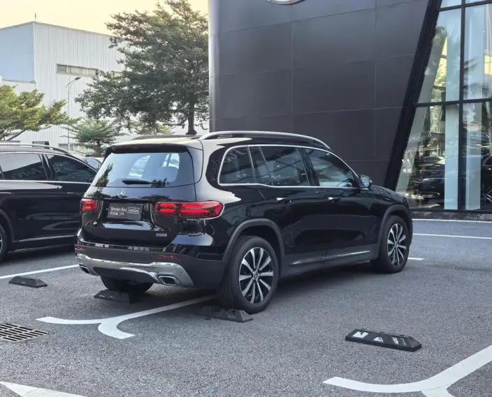 Mercedes-Benz GLB 2025 Model GLB 220 Fashion Model – фото 6