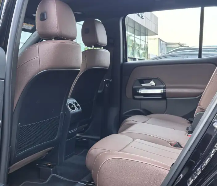 Mercedes-Benz GLB 2025 Model GLB 220 Fashion Model – фото 10
