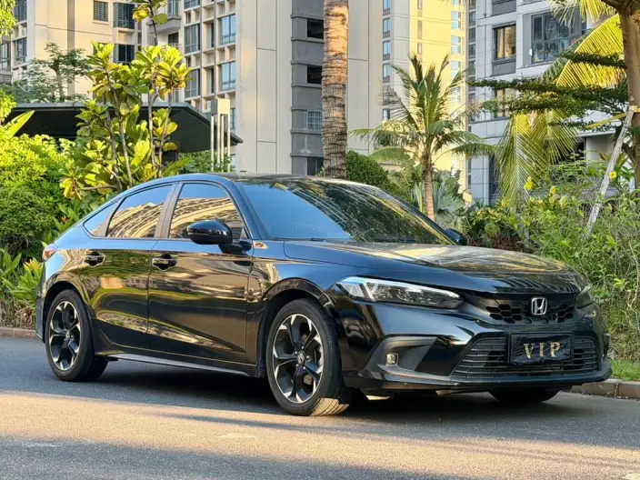 Honda Civic 2023 Model HATCHBACK 240TURBO CVT Extremely sharp version – фото 3