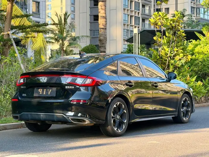 Honda Civic 2023 Model HATCHBACK 240TURBO CVT Extremely sharp version – фото 6