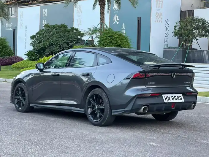 Changan UNI-V 2023 Model 1.5T Noble Model – фото 4