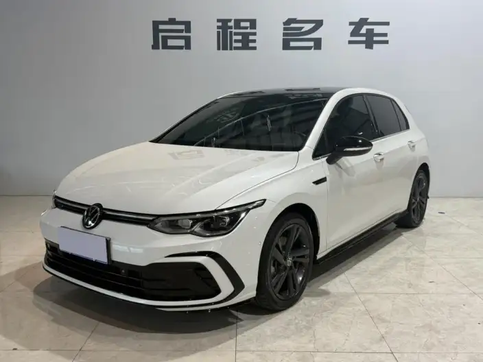 Volkswagen Golf 2023 Model 280TSI DSG R-Line 20th Anniversary Memorial – фото 1