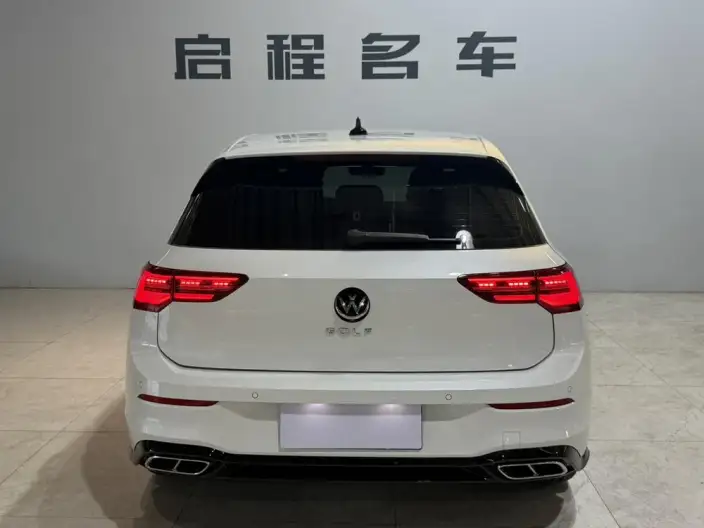 Volkswagen Golf 2023 Model 280TSI DSG R-Line 20th Anniversary Memorial – фото 5