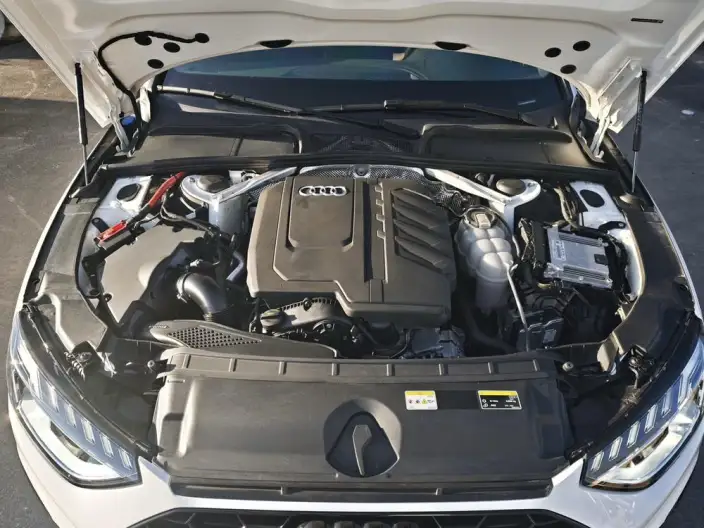 Audi A4 L 2023 Model 40 TFSI Luxury Dynamic Model – фото 4