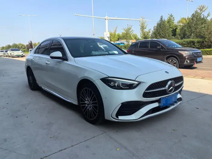 Mercedes-Benz C-Class 2022 Model C 260 L Sports Edition – фото 3