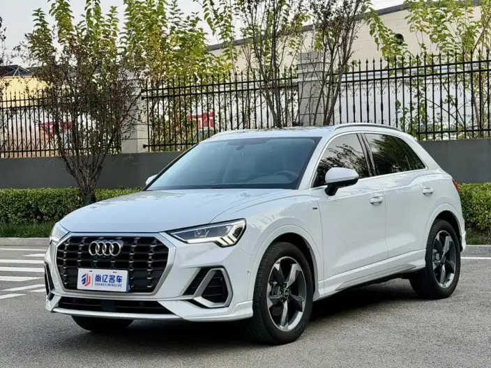 AUDI Q3 2022 Model 35 TFSI Fashion Dynamic Model – фото 1