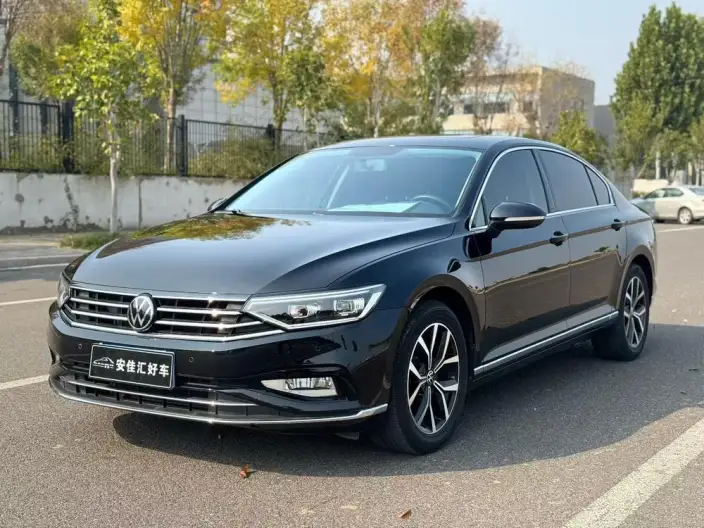 Volkswagen Magotan 2020 Model 280TSI DSG Comfort Model – фото 1