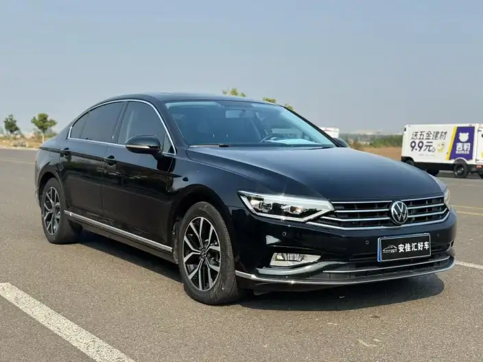 Volkswagen Magotan 2020 Model 280TSI DSG Comfort Model – фото 3