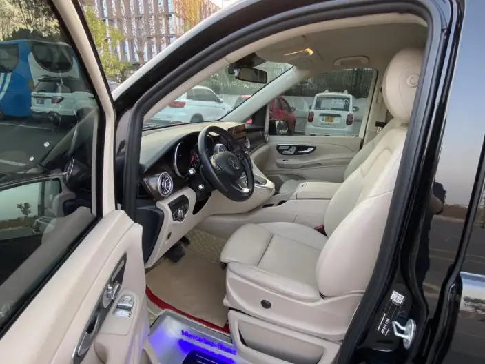 Mercedes-Benz V-Class 2022 Model V 260 Pilot Edition – фото 8