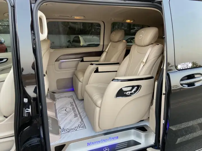Mercedes-Benz V-Class 2022 Model V 260 Pilot Edition – фото 9