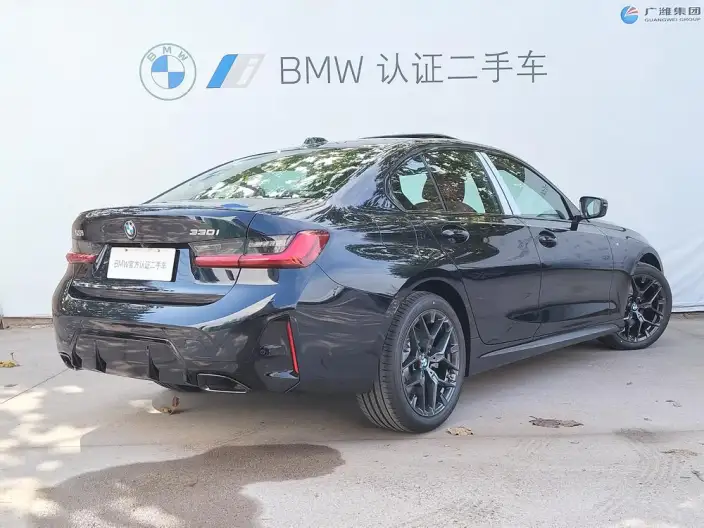 BMW 3 Series 2026 Model 330i M Sports Night Set – фото 5