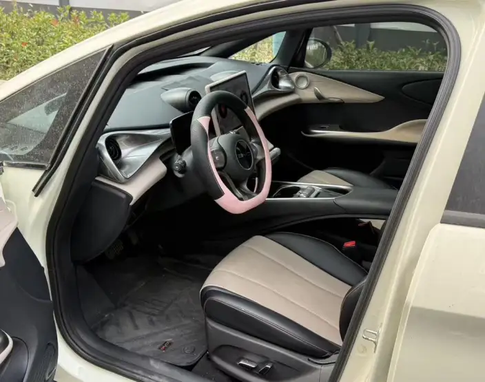 BYD Dolphin 2023 Model Fashion Edition – фото 6